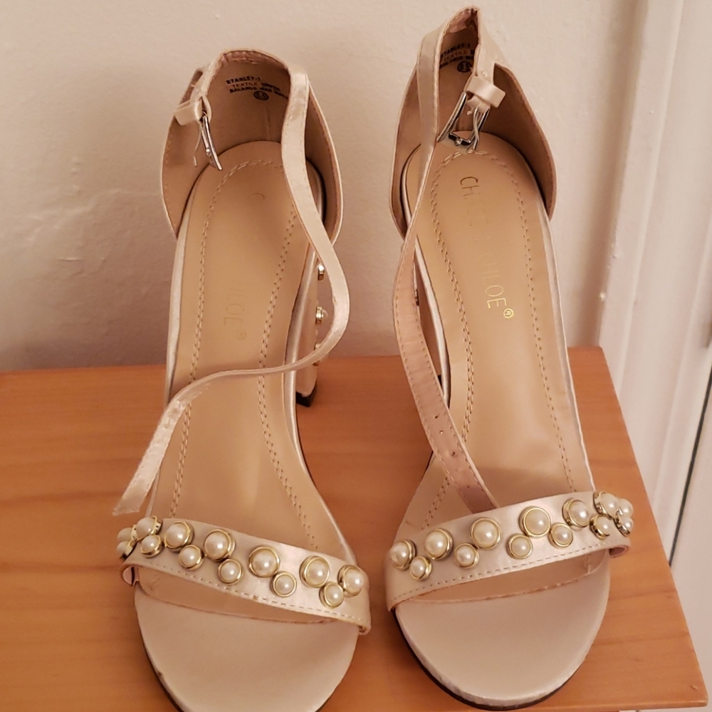 Ladies shoes
